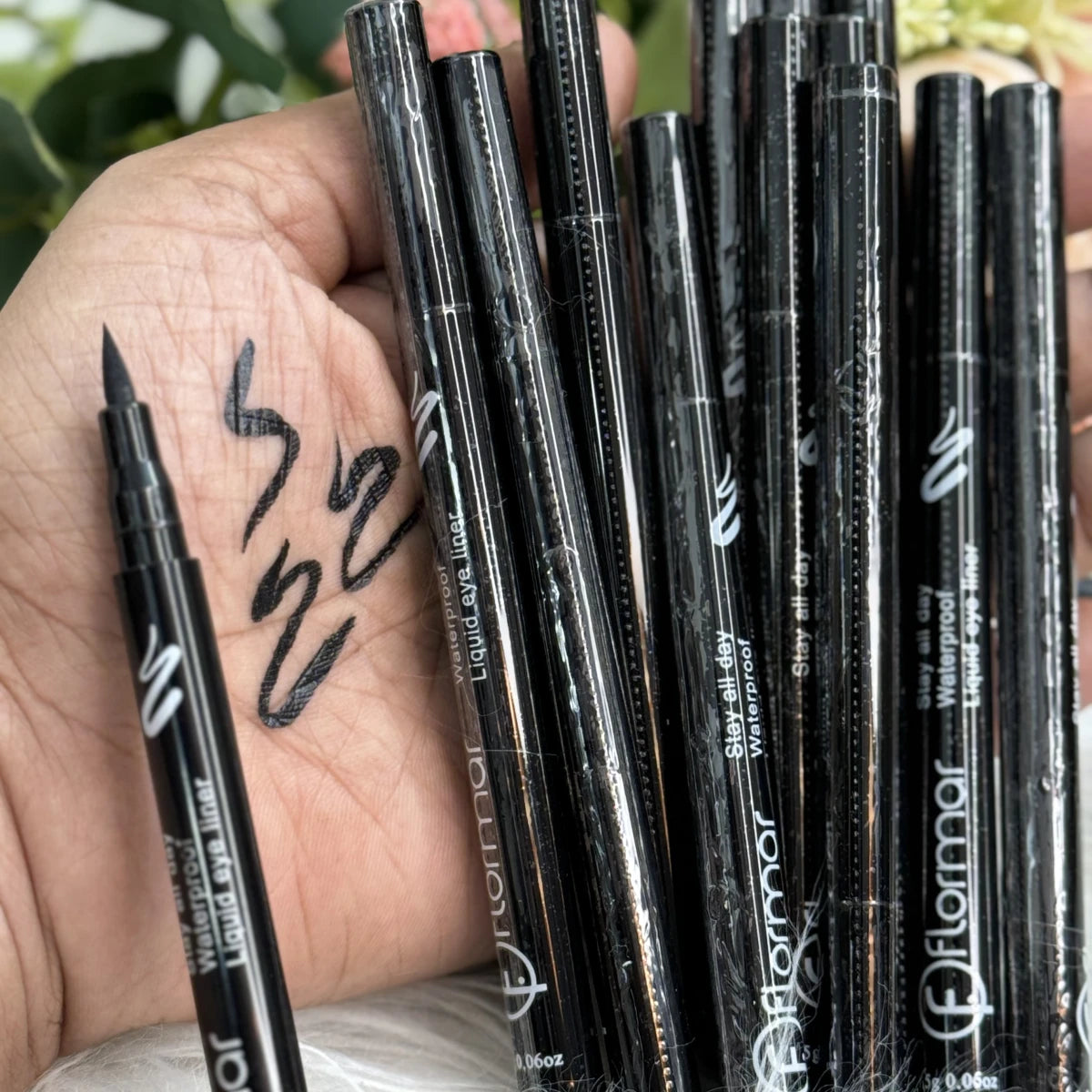 Flormar 100% Waterproof Eyeliner – Long-Lasting Precision Liner